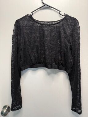 Torrid Floral Black Lace Cropped Long-Sleeve Top